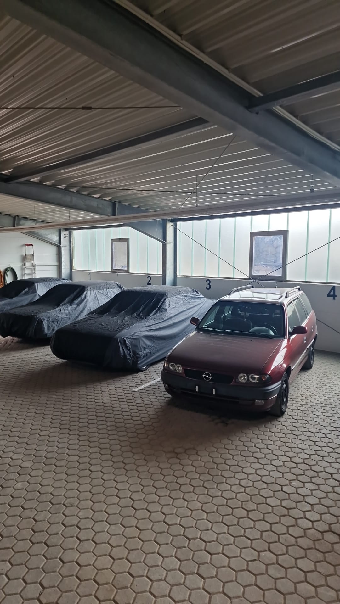 Stellplätze für Liebhaberfahrzeuge